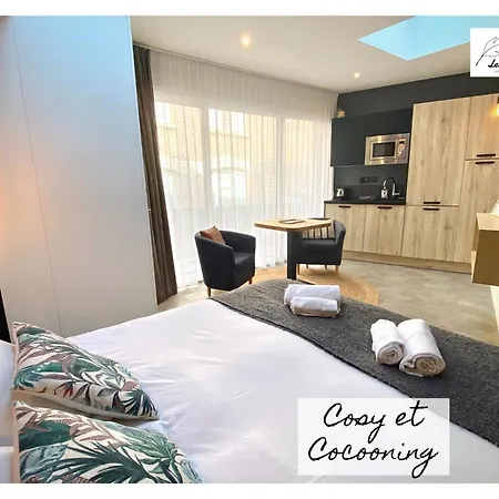 Les Anges - 6 - Place Des Heros *