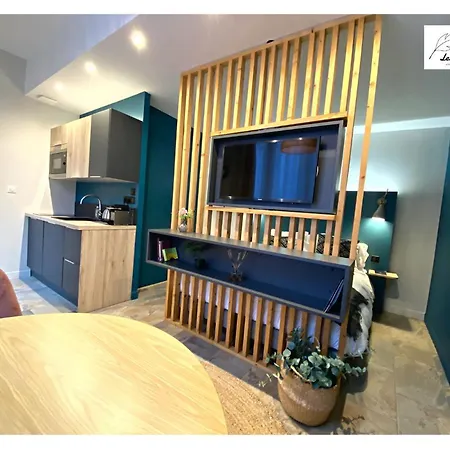 Les Anges - 6 - Place Des Heros